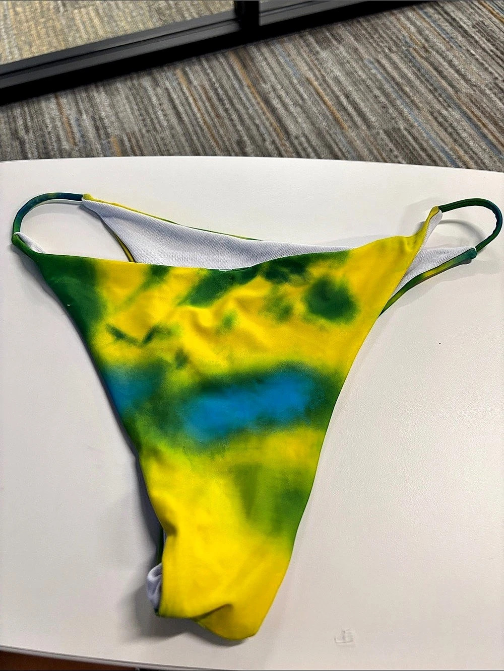 Tie-Dye Bikini Bottom in Yellow & Green Like New